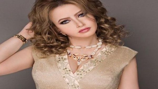 الإعلامية الكويتية مي العيدان