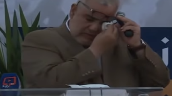 بنكيران لملك المغرب: ينقصك رجال مخلصون
