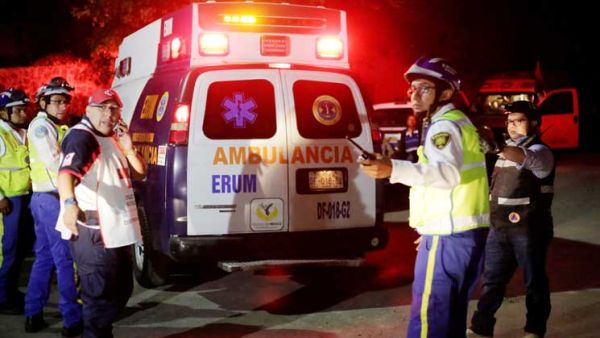 وفاة 24 شخصا جراء تصادم بين شاحنة وقود وحافلة في المكسيك