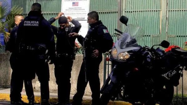 أعلنت السلطات المكسيكية فتح تحقيق في الحادث، دون أن تكشف عن مزيد من المعلومات