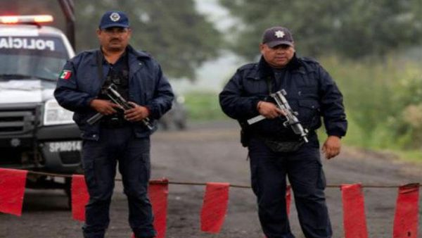 مقتل 13 شخصا على طريق جبلي ناء بشمال غرب المكسيك
