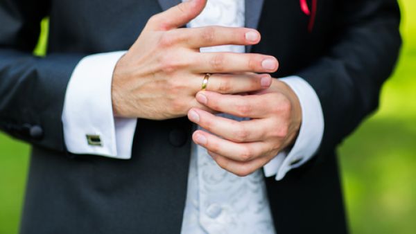 إنّ أفضل سن لزواج الرجل يعد سن الخامسة والعشرين وأكثر
