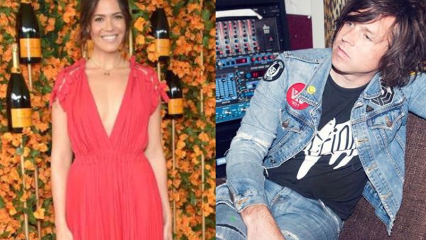 their seven-year marriage ended in 2016 (Source: mandymooremm, catinryansworld / Instagram )