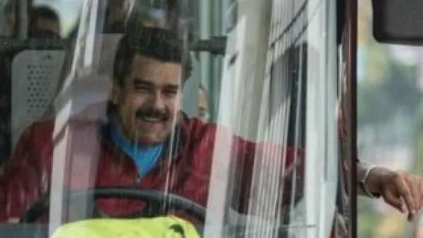 واشنطن تلوح بمزيد من الضغط على مادورو
