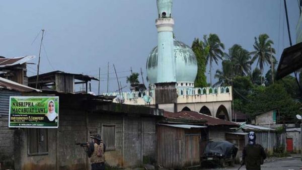 قتيلان جراء هجوم بقنبلة داخل مسجد في الفلبين
