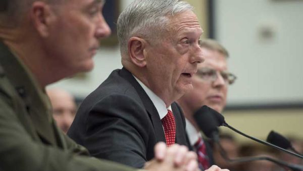 يشارك ماتيس في مؤتمر الأمن في المنامة بالبحرين