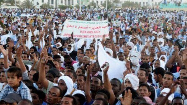 دعت المعارضة إلى تشكيل تحالف واسع ضد الحزب الحاكم