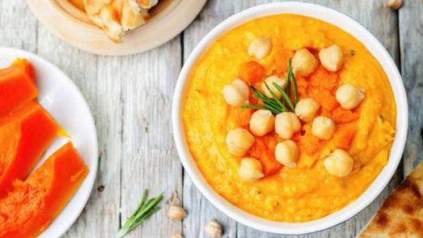 قرع اليقطين المتبل بالطحينة