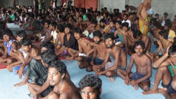 صيادون انقذوا 102 مهاجرا في اندونيسيا ومئات اخرين على شفير الغرق - ارشيف