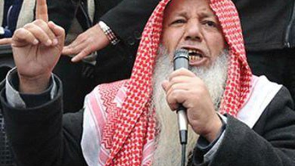 يعاني الطحاوي الذي يبلغ من العمر 64 عاما من أمراض مزمنة، كالسكري والضغط 