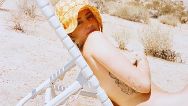 Miley Cyrus continued to experiment with her style (Source: mileycyrus / Instagram )