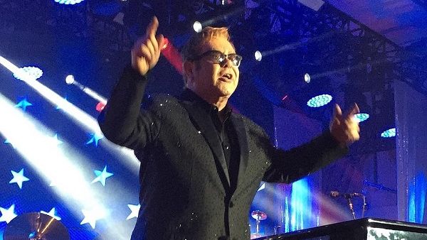 مرايا كاري وجون ألتون