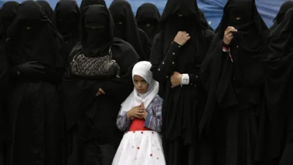 Amani Al-Sanawi: "Yemeni women must fight for their rights by participating and by contributing to development in the country"