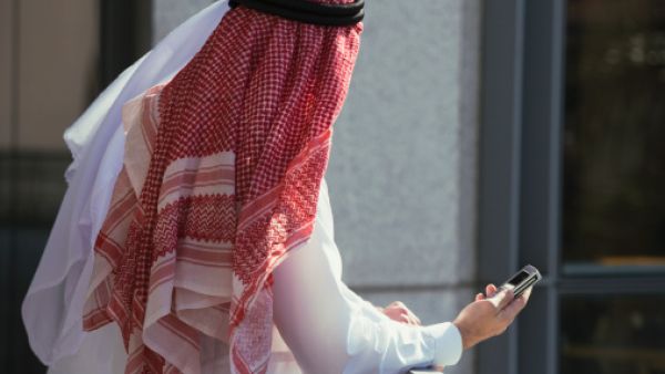 تعتمد البحرين على النفط في دخلها بشكل شبه كلي