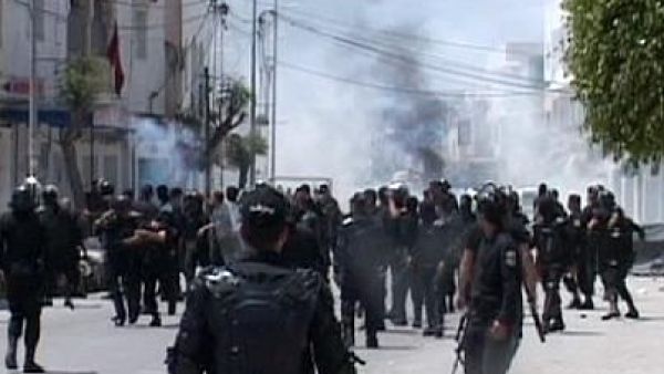 Wednesday's clashes between Tunisia's national guard and Islamist militants left nine dead (Courtesy of Euronews)
