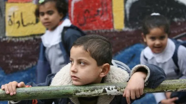 تلاميذ فلسطينيون في احدى المدارس التابعة للامم المتحدة في بيت لاهيا شمال قطاع غزة 