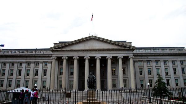 US Treasury official Daniel Glaser warned Lebanese Banks against any kind of dealing with Hezbollah and its allies (Courtesy of Wikimedia)