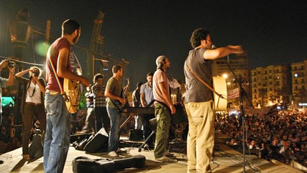 Egyptian rock ban Cairokee playing live at Tahrir Square. (Image source: "intercultural-labratory.blogspot.com")