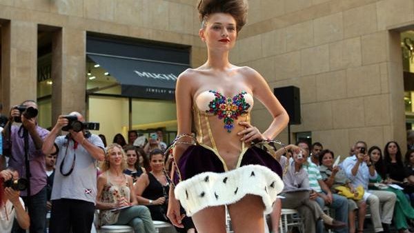 Lebanese mark the Queen's Jubilee in an embassy fashion-frenzy.