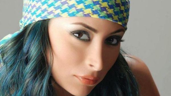 Syrian starlet Dima Bayaa slows down from her intense schedule to squelch rumors about her ex Tayam Hassan.