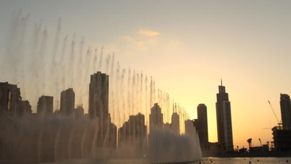 A new report claims that Dubai is entering a new period of economic growth 