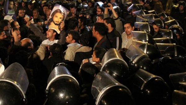 As Egypt went on high alert ahead of Coptic Christmas, Christians and Muslims joined ranks in a mass protest under the watchfull eyes of riot police