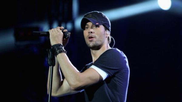 Handsome and talented: Enrique returns to Egypt in concert this summer. (Image: Facebook)