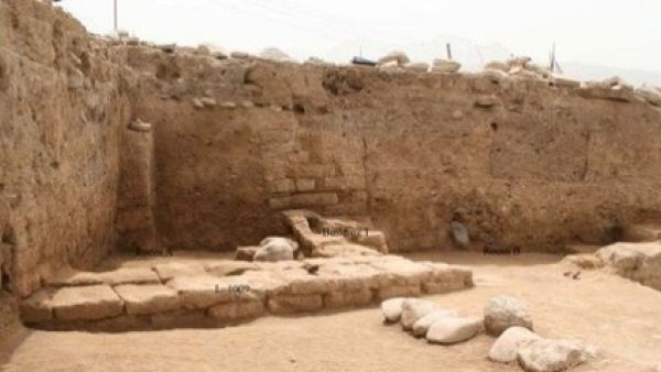 A domestic structure, with at least two rooms, that may date to relatively late in the life of the newfound ancient city, perhaps around 2,000 years ago when the Parthian Empire controlled the area in Iraq. (Photo courtesy Cinzia Pappi/The Huffington Post)