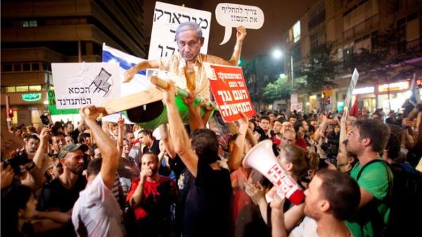 Israel has a 'Middle Class', in the words of Haaretz, protest for change.