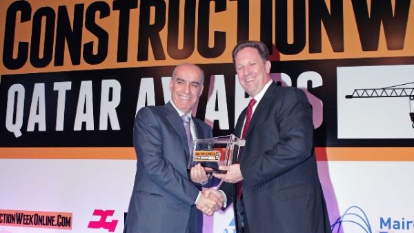 Jerry Jackson, Technical Director receiving Construction Week Award