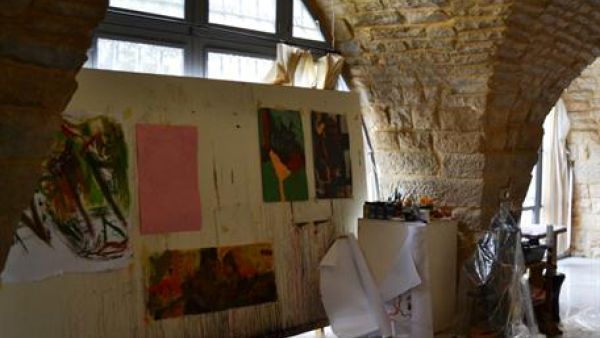 Aley in Lebanon is acting as a refuge for Syrian artists 