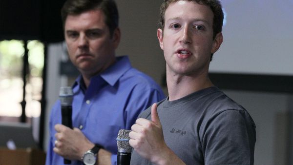 Two CEO's Mark Zuckerberg and Tony Bates of FB and Skype, respectively, plan a move that could spell trouble for countries
on the balance in the Middle East: Facebook plans to merge Skype popular phone-video facility into its chatting feature.
