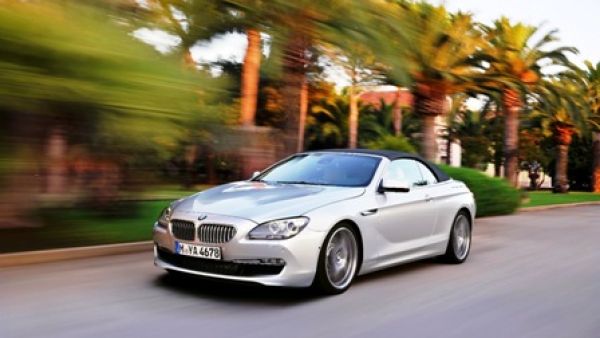The BMW 7-Series V12 Bi-Turbo Special Edition can accelerate from 0 to 100 km/h in 4.6 seconds and can reach a top speed of 250 km/h (Courtesy of Car Scoop)