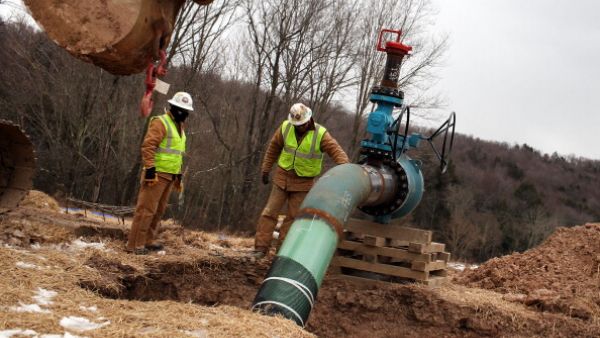 US oil production has embarked on an unprecedented 50 percent rise over the past four years as new drilling techniques allowed oil to flow from vast shale reserves US oil production has embarked on an unprecedented 50 percent rise over the past four years as new drilling techniques allowed oil to flow from vast shale reserves