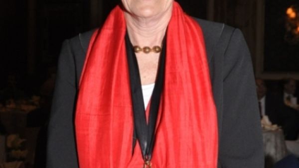 President Lisa Anderson wearing AUC's Presidential Medal