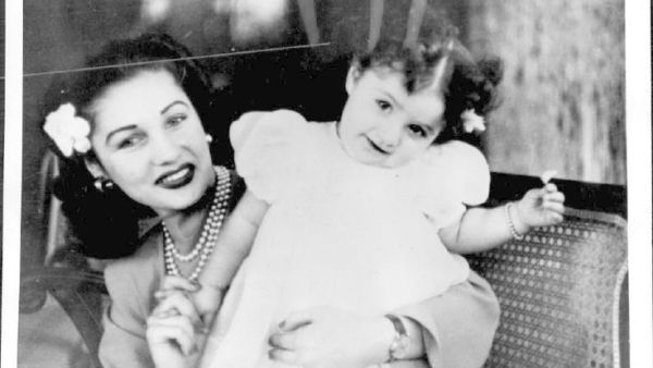 Princess Shahnaz as a a young girl with her mother, the beautiful princess Fauzia of Iran. (Image courtesy of Flikr.com)