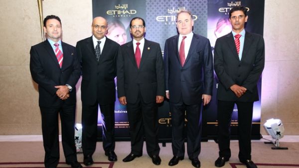 Cramer Ball, Etihad Regional General Manager Southern Asia & Australia; Hasan Al Hammadi, Senior Vice President Chief Executive Affairs & Corporate Security; James Hogan, CEO of Etihad Airways; Mohammed Ali Al Shamsi, UAE Ambassador to Thailand, and Khaled Almehairbi, Senior Vice President Government Affairs and Aeropolitical