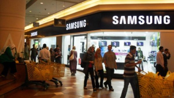 The final winners of the challenge will be invited to distribute their applications at Samsung application stores across the MENA region The final winners of the challenge will be invited to distribute their applications at Samsung application stores across the MENA region