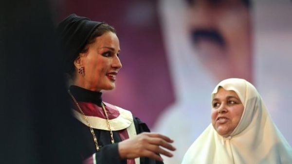 Sheikha Mozah (left) and Amal Haniyeh (right)