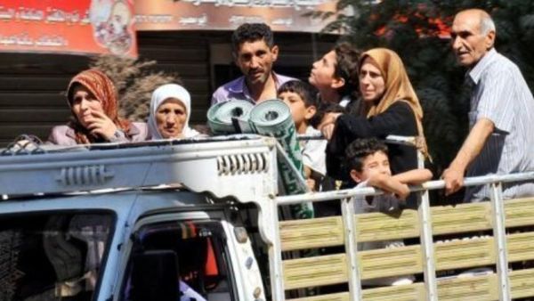 ارشيف/سوريون يفرون من جحيم المعارك في حلب
