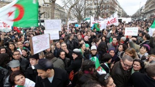 ارشيف/من التظاهرات التي شهدتها الجزائر