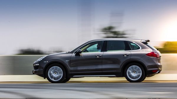 This hybrid Porsche is nothing like any hybrid you've ever seen. (pic courtesy of AmmaniV12 )