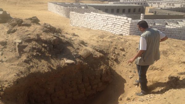 Archaeologists discovered the beer-brewer tomb by accident while unearthing another tomb (Courtesy of the Guardian)