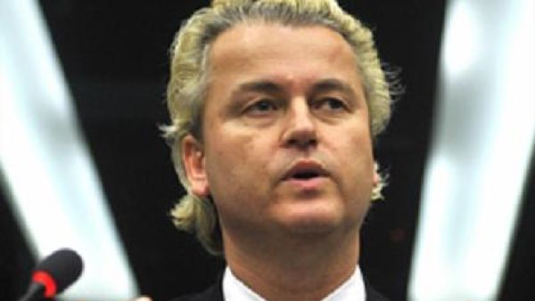 In addition to trade in oil and gas, the Netherlands exports a wide range of products and technology in the agriculture, machinery, chemical and petrochemical sectors in Saudi Arabia In addition to trade in oil and gas, the Netherlands exports a wide range of products and technology in the agriculture, machinery, chemical and petrochemical sectors in Saudi Arabia
