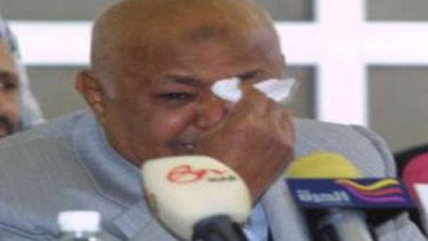 باسندوة يجهش بالبكاء