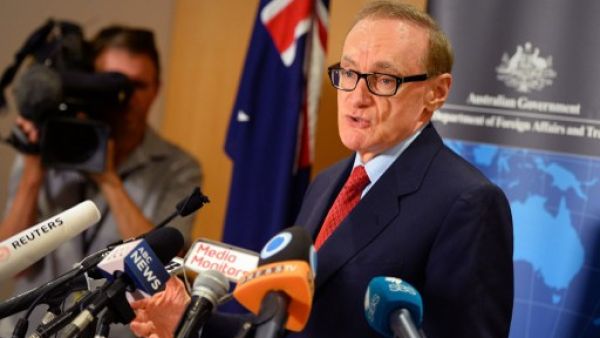 Australian Foreign Minister Bob Carr speaks at a press conference in Sydney on Wednesday. (Photo: AFP / William West)