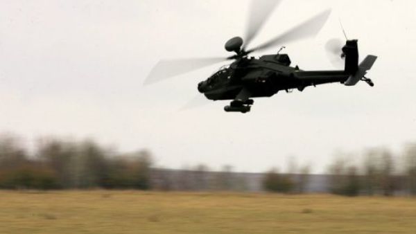 مروحية اباتشي بريطانية
