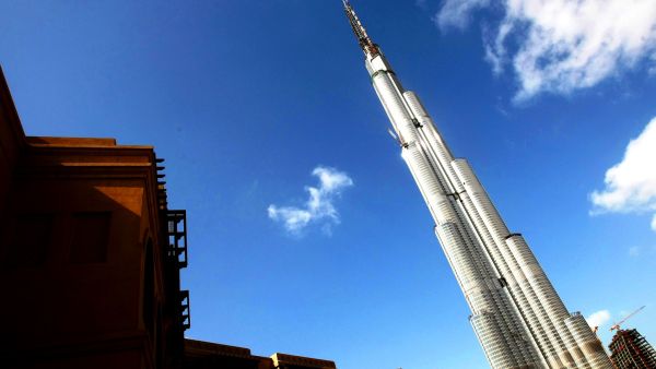 Burj Khalifa: Where fasting at Ramadan is 3-ways! 