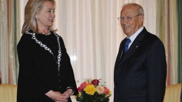 وزيرة الخارجية الاميركية هيلاري كلينتون تستقبل رئيس الوزراء التونسي الباجي قائد السبسي في واشنطن
