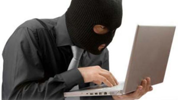 Over one million Emiraties duped by online spammer and scammers.